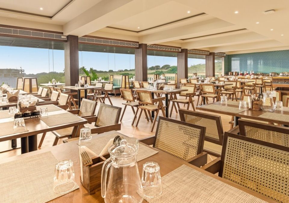 cove restaurant multi cuisine dining