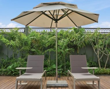 amaari swimming pool lounge