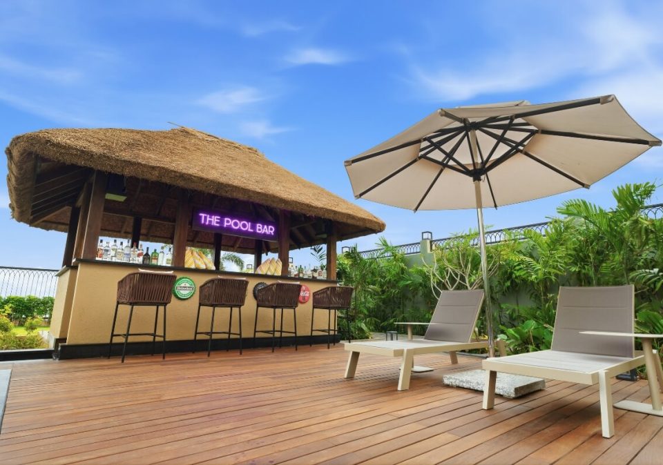 swimming pool bar amaari resort